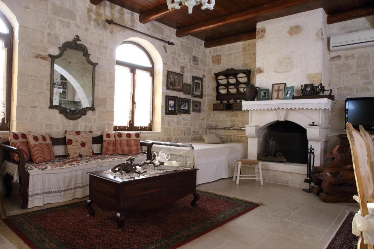 Villa Athina - Irene Country House 依拉佩特拉 外观 照片