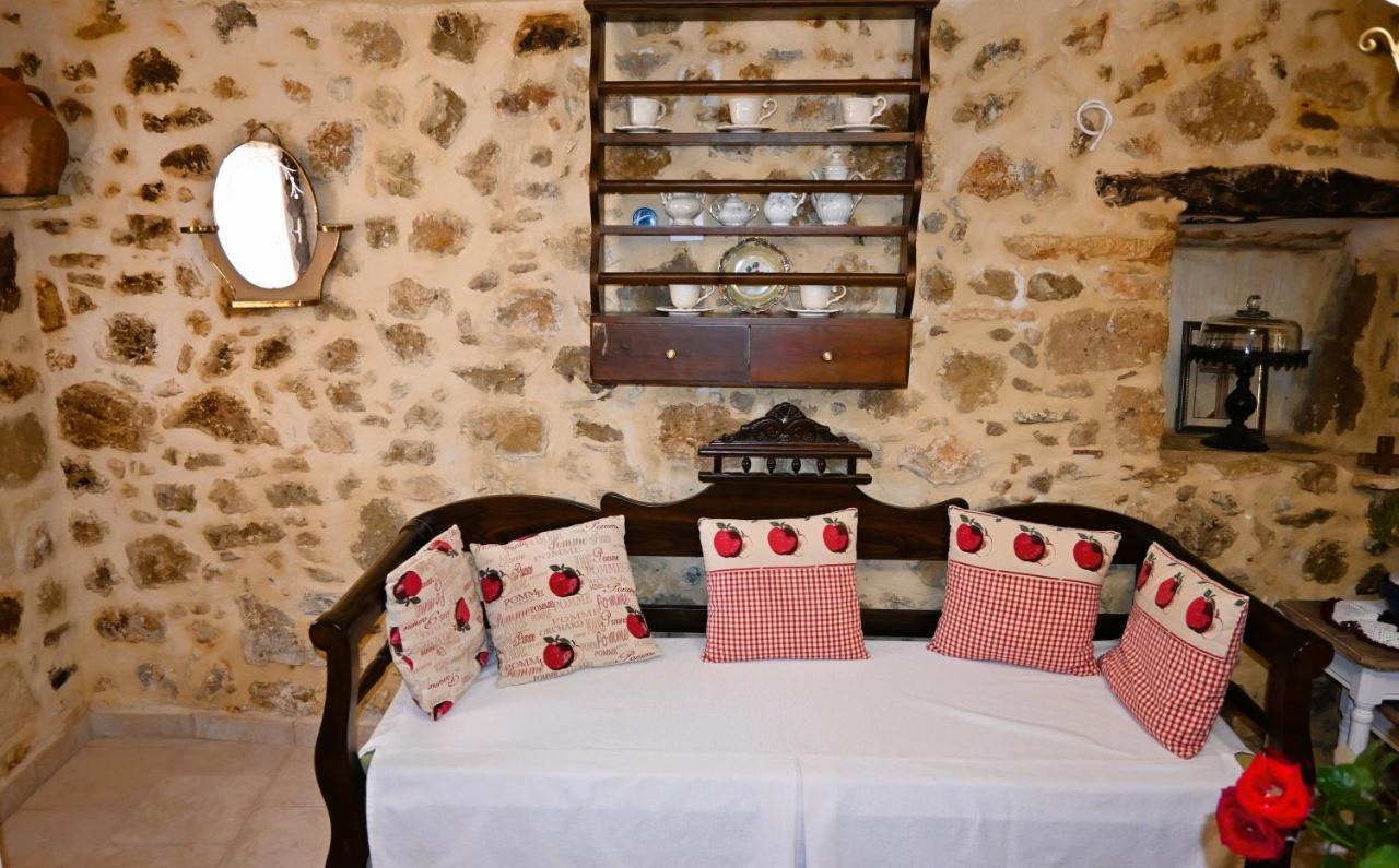 Villa Athina - Irene Country House 依拉佩特拉 外观 照片