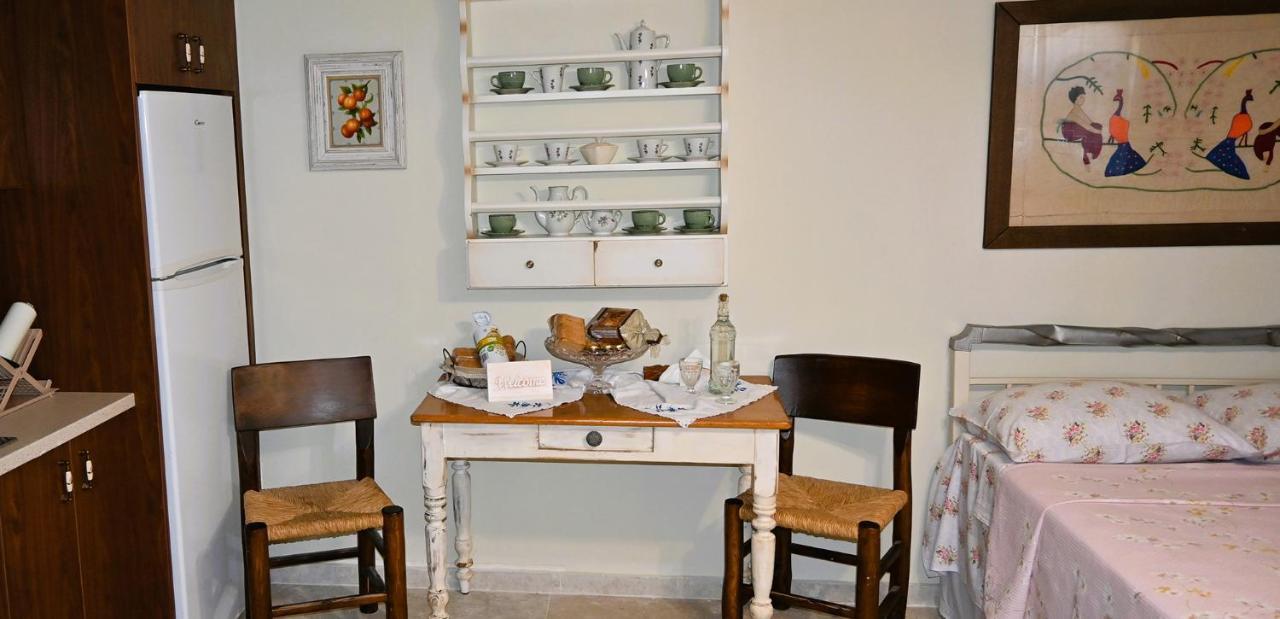 Villa Athina - Irene Country House 依拉佩特拉 外观 照片